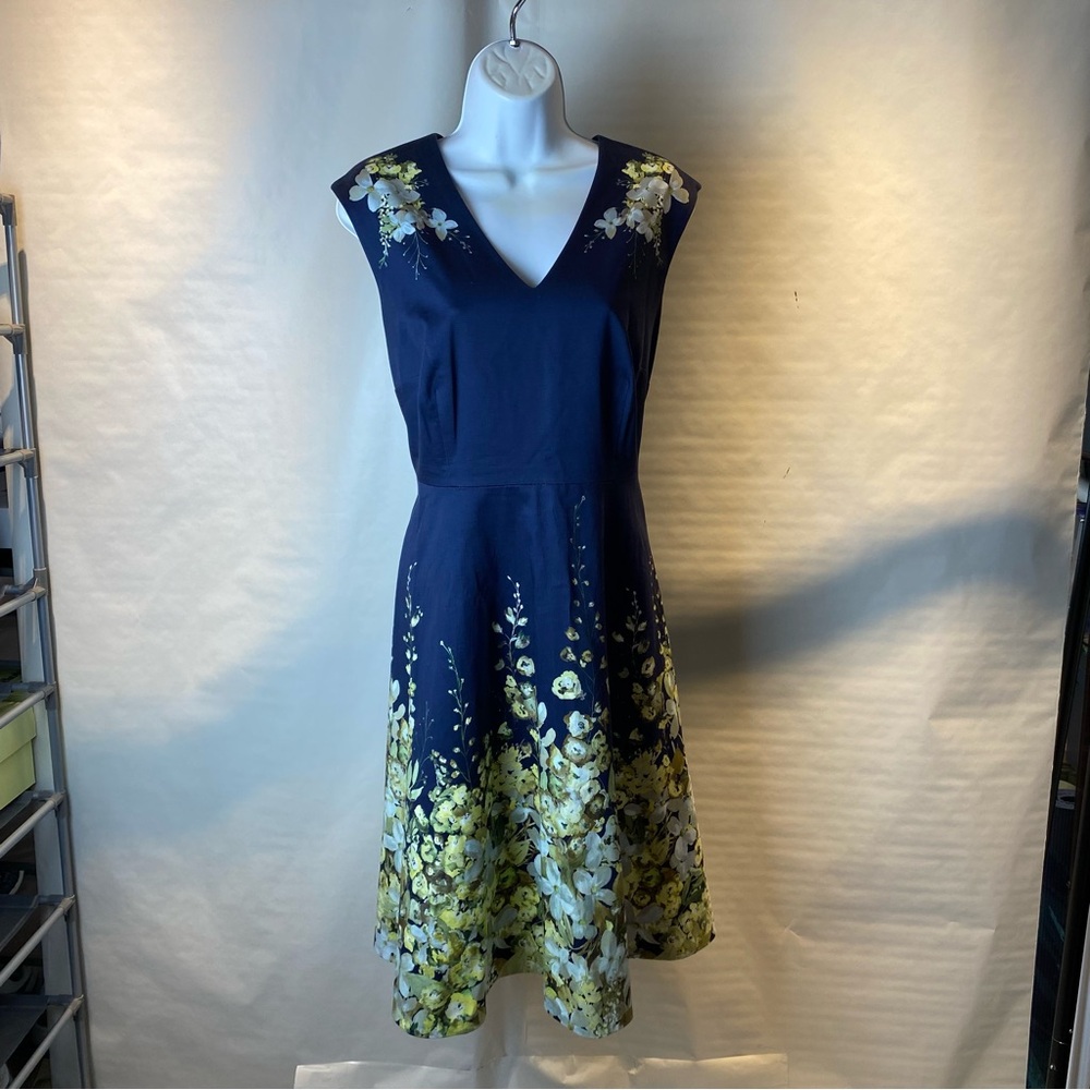Chic Floral Midi Dress in Navy and Yellow with pockets
